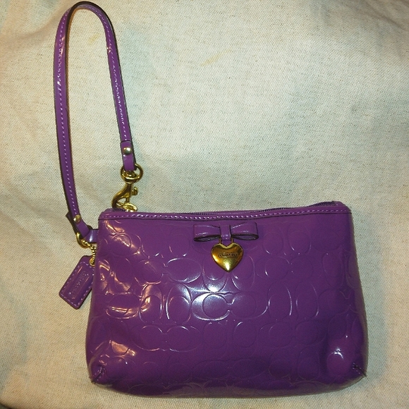 Brand New COACH Purple Iris Signature Liquid Gloss Wristlet - Picture 7 of 16